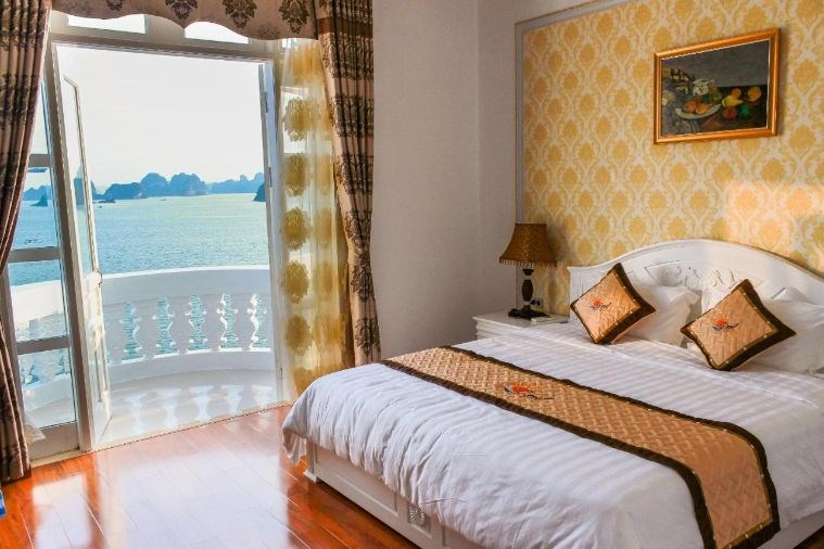 Royal Hạ Long  Hotel